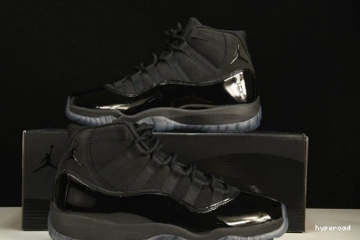 Hyperoad - RETRO 11 CAP GOWN AND JORDAN 0705